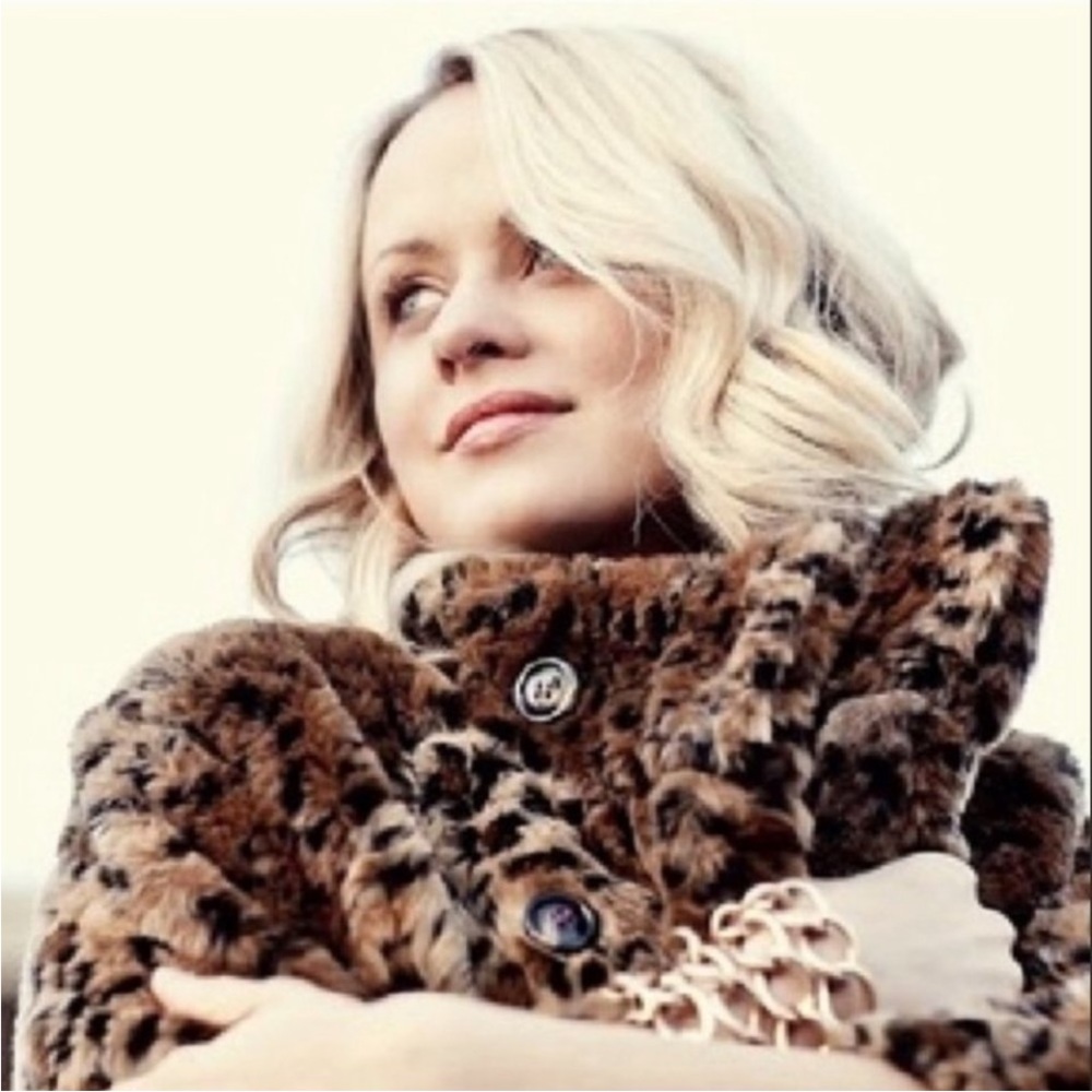 Free People Faux Fur Leopard Print Crop Cape Coat | Medium